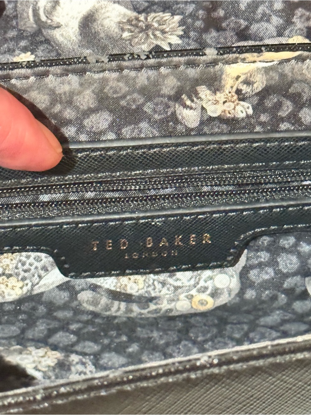 Ted Baker Black Crossbody with Rose Gold Chain Strap - Picture 9 of 11